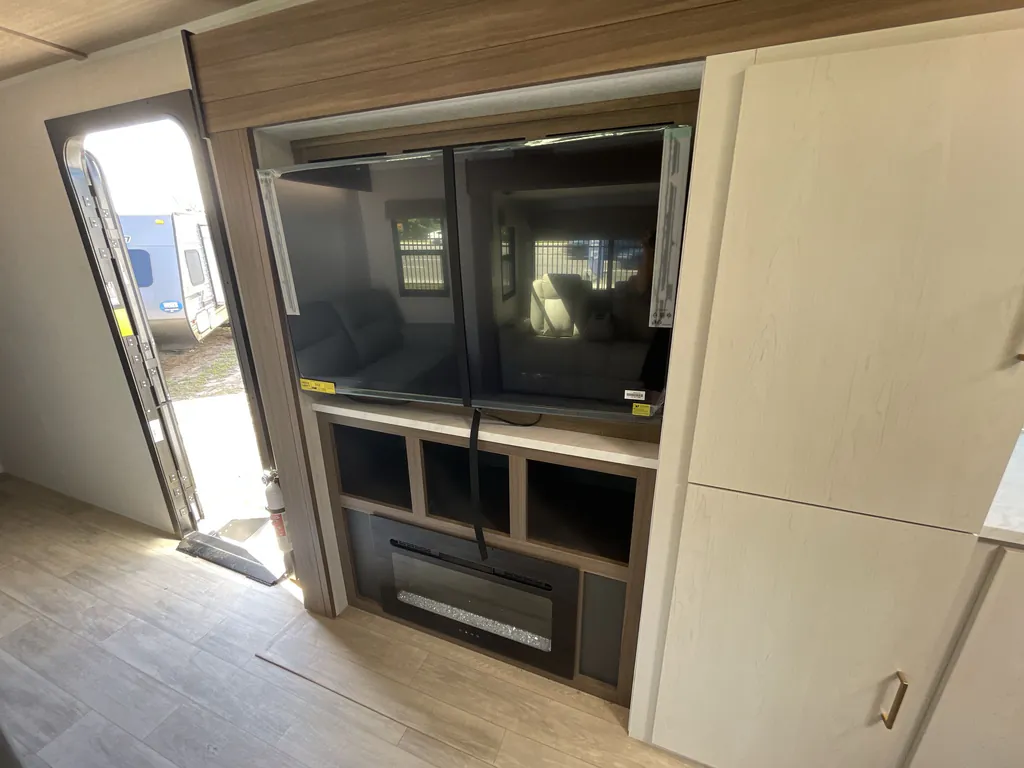 2026 Forest River Vibe 3400XL, Photos photo 14