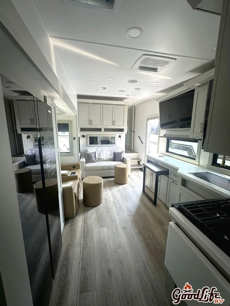 2026 Brinkley Model Z 2810, Photos photo 52