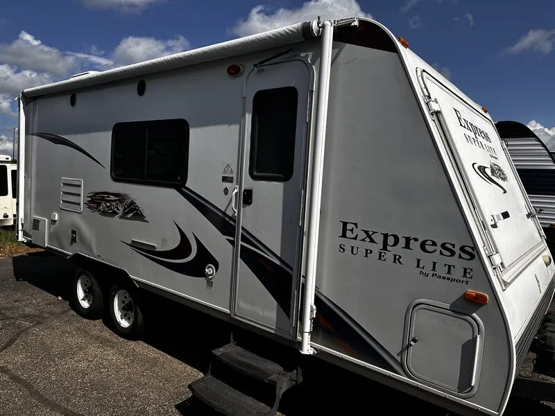 2011 Keystone Passport Super-Lite 235 EXP - Photo 2