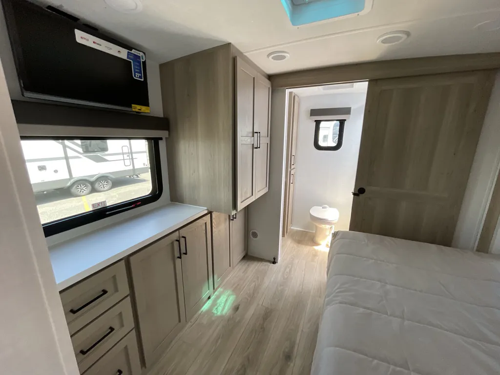 2026 Forest River Flagstaff Micro Lite 25MBR, Photos photo 16