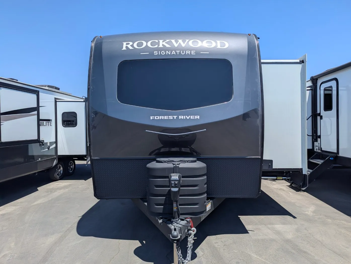 2026 Forest River Rockwood Signature 8263MBR - Photo 3