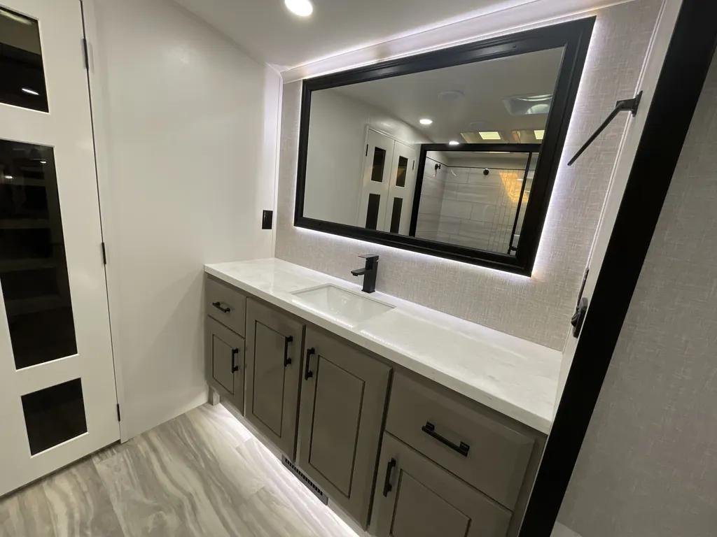 2025 Jayco Pinnacle 36FBTS, Photos photo 18