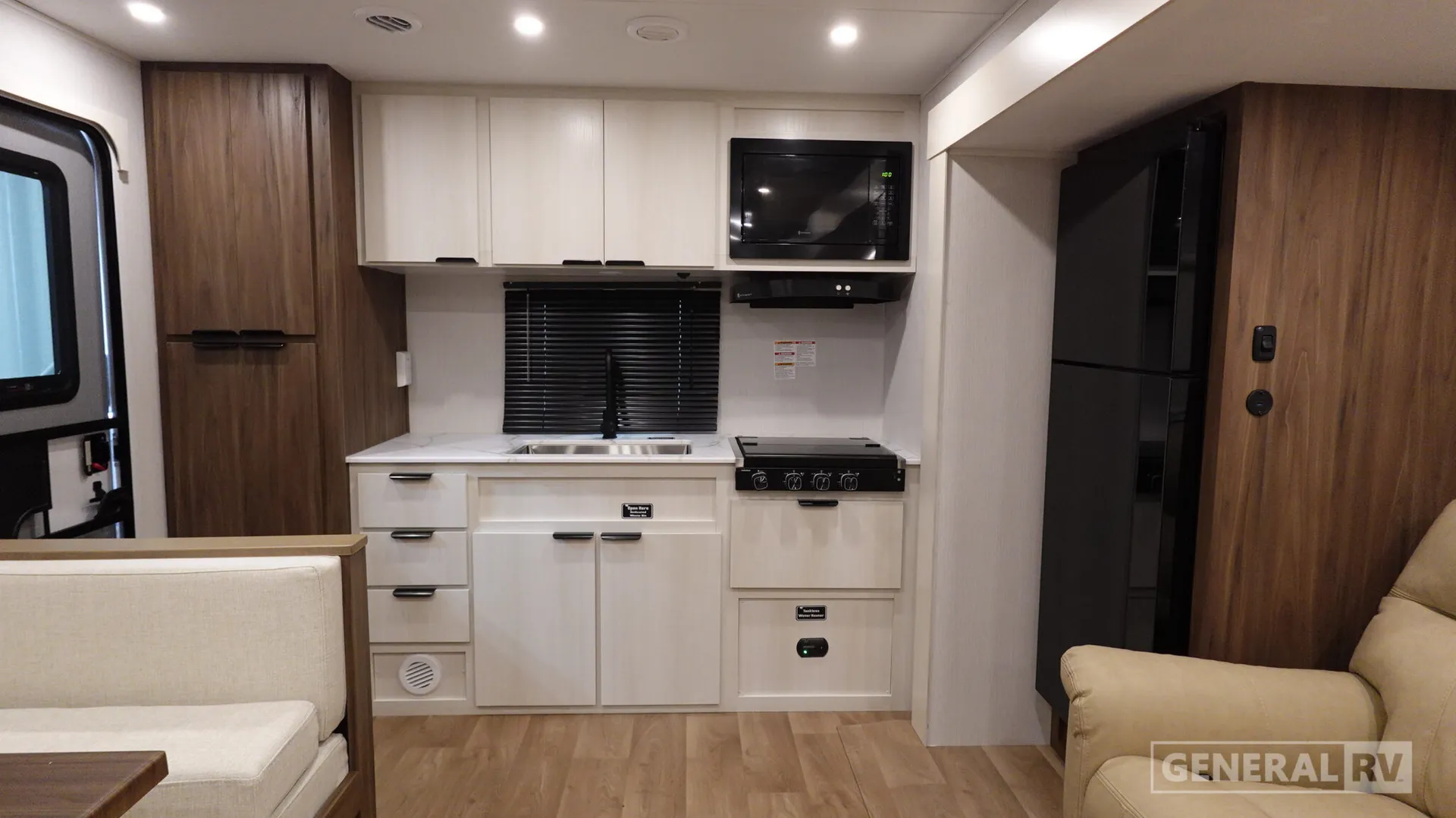 2026 Winnebago Access 25RK - Photo 3