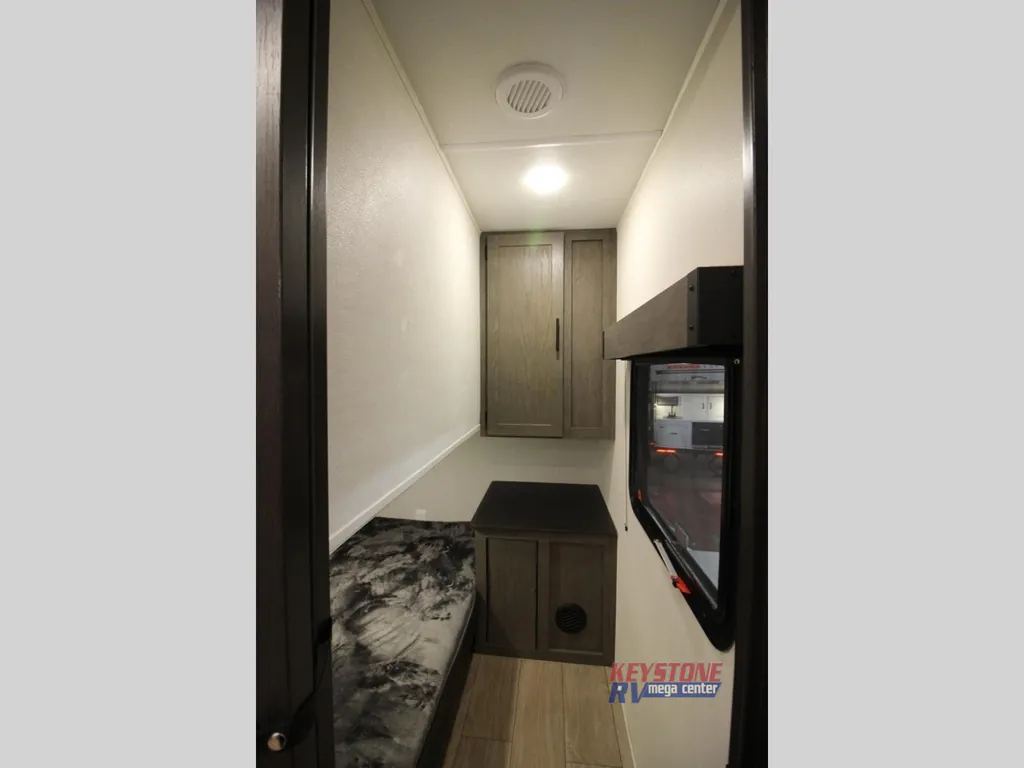 2026 Forest River Cherokee Alpha Wolf 29DCB, Photos photo 16