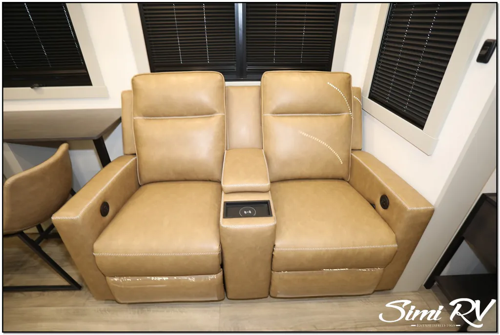 2026 Brinkley Model Z 3600, Photos photo 36
