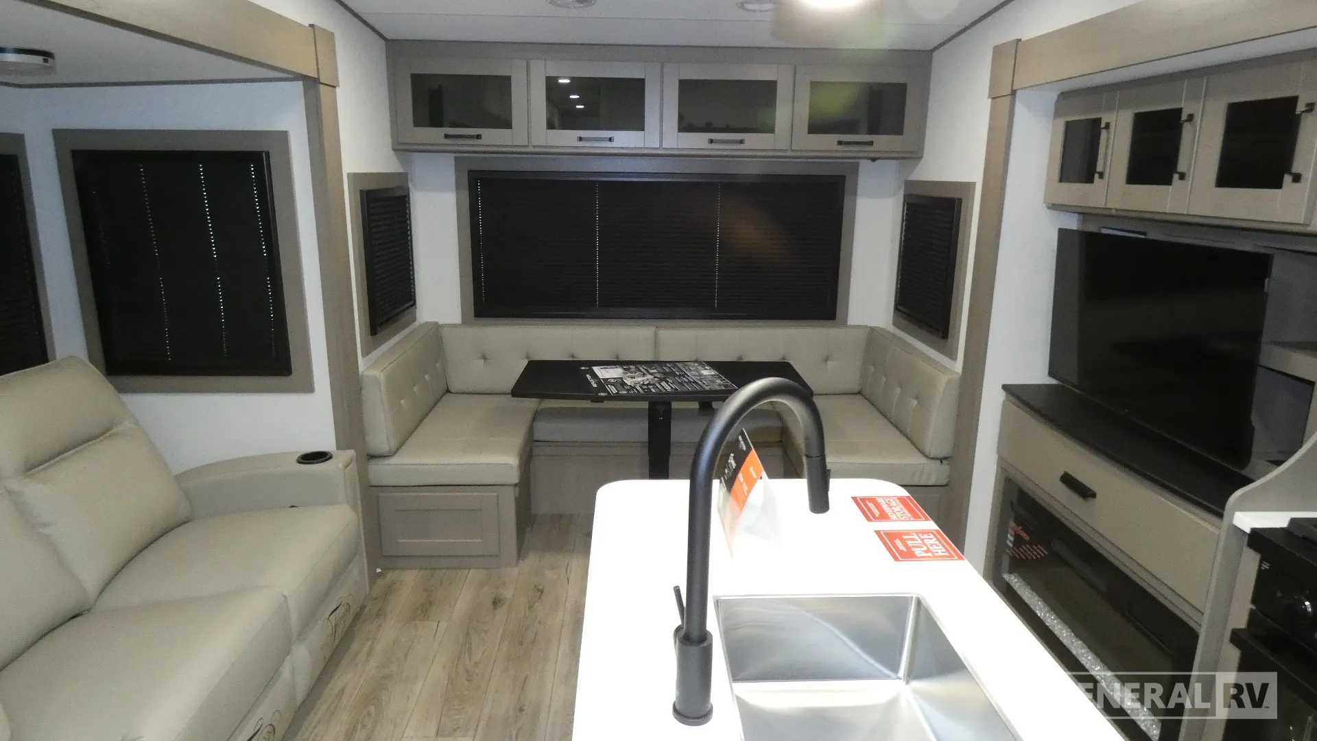 2026 Grand Design Reflection 324MBS - Photo 3