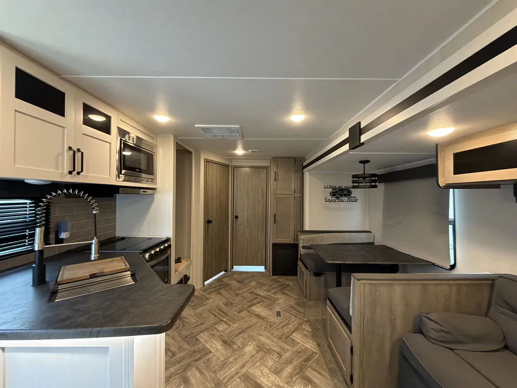 2023 Forest River Puma 32BHQS, Photos photo 4