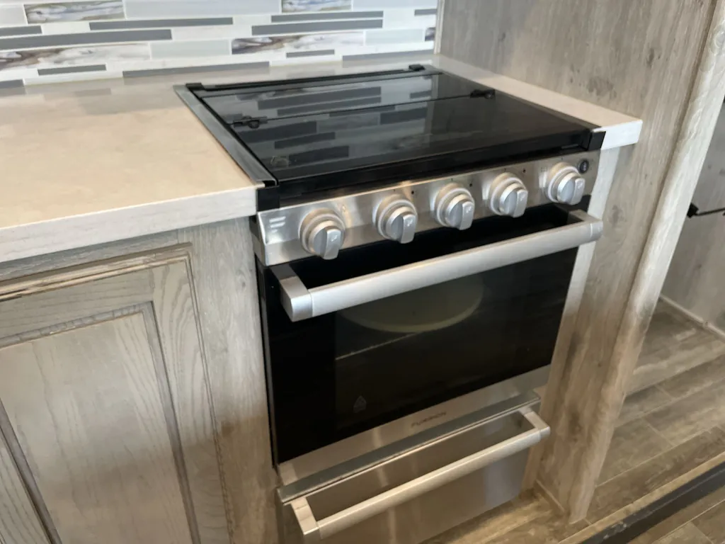 2022 Keystone Avalanche 390DS, Photos photo 10
