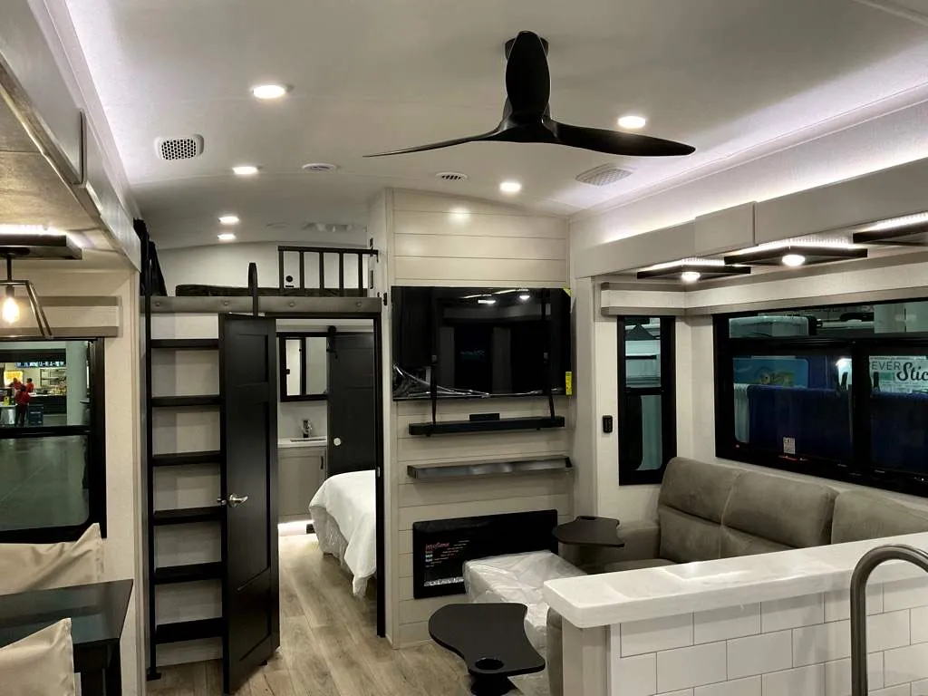 2026 Jayco North Point 395DSDB, Photos photo 13