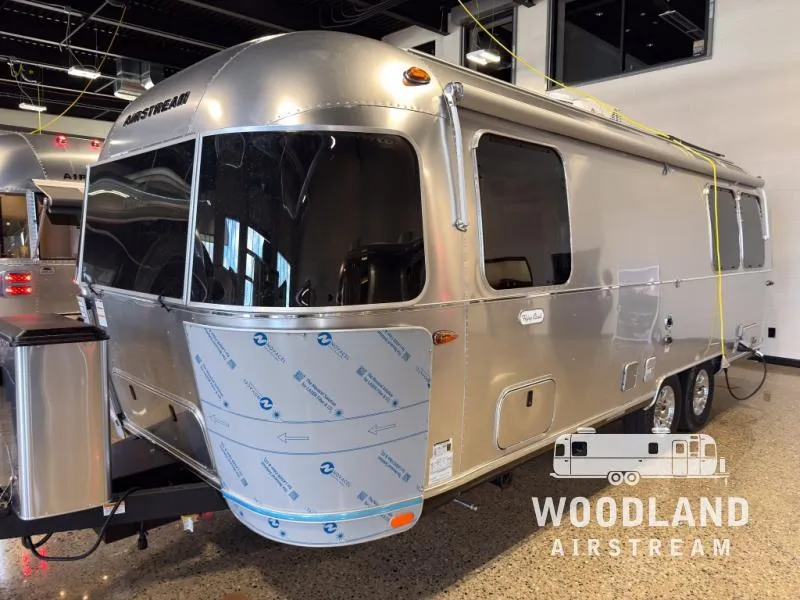 2026 Airstream Flying Cloud 25FB - Photo 3