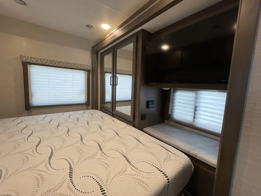 2024 Thor Motor Coach Freedom Traveler A32, Photos photo 16