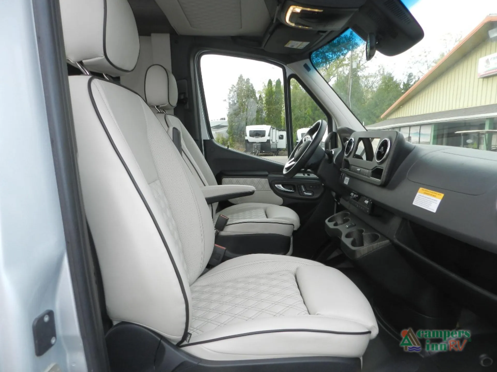 2025 OGV Luxury Coach V-RV 7RL - Photo 4