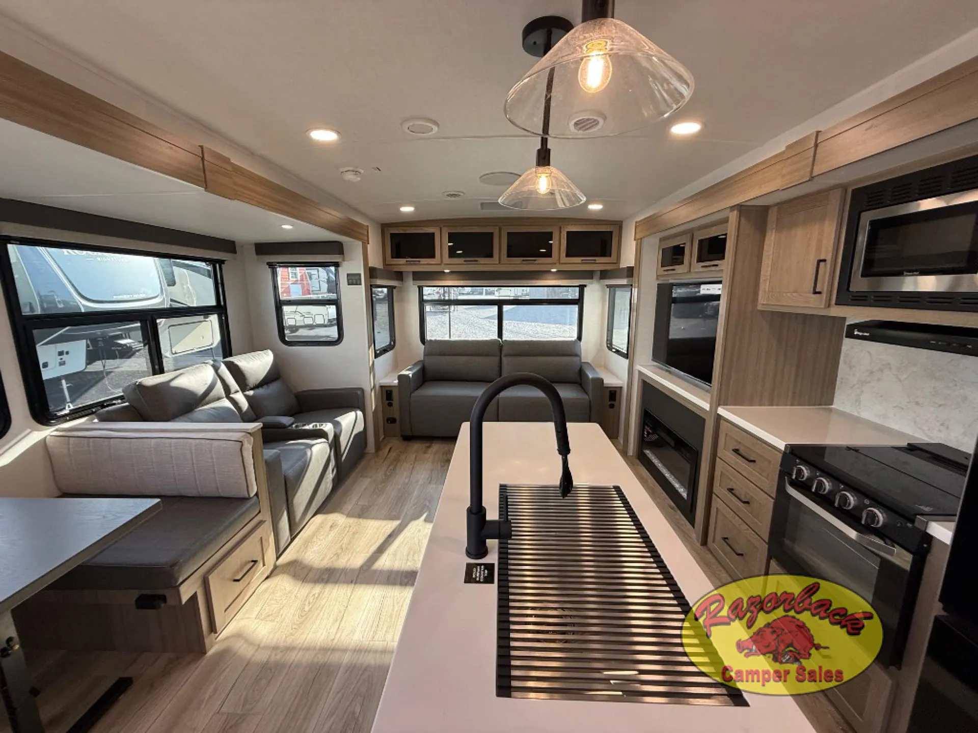 2027 Forest River RV Rockwood Ultra Lite 2916RL — Photo 6