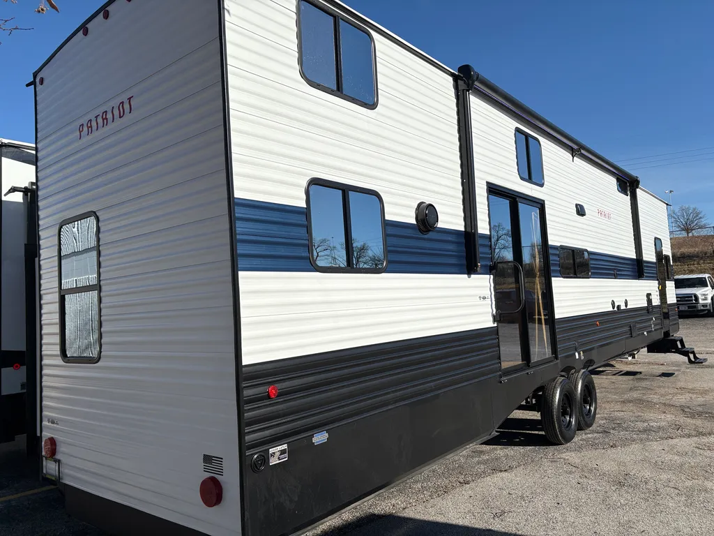 2026 Forest River Cherokee Timberwolf 39DC, Photos photo 2