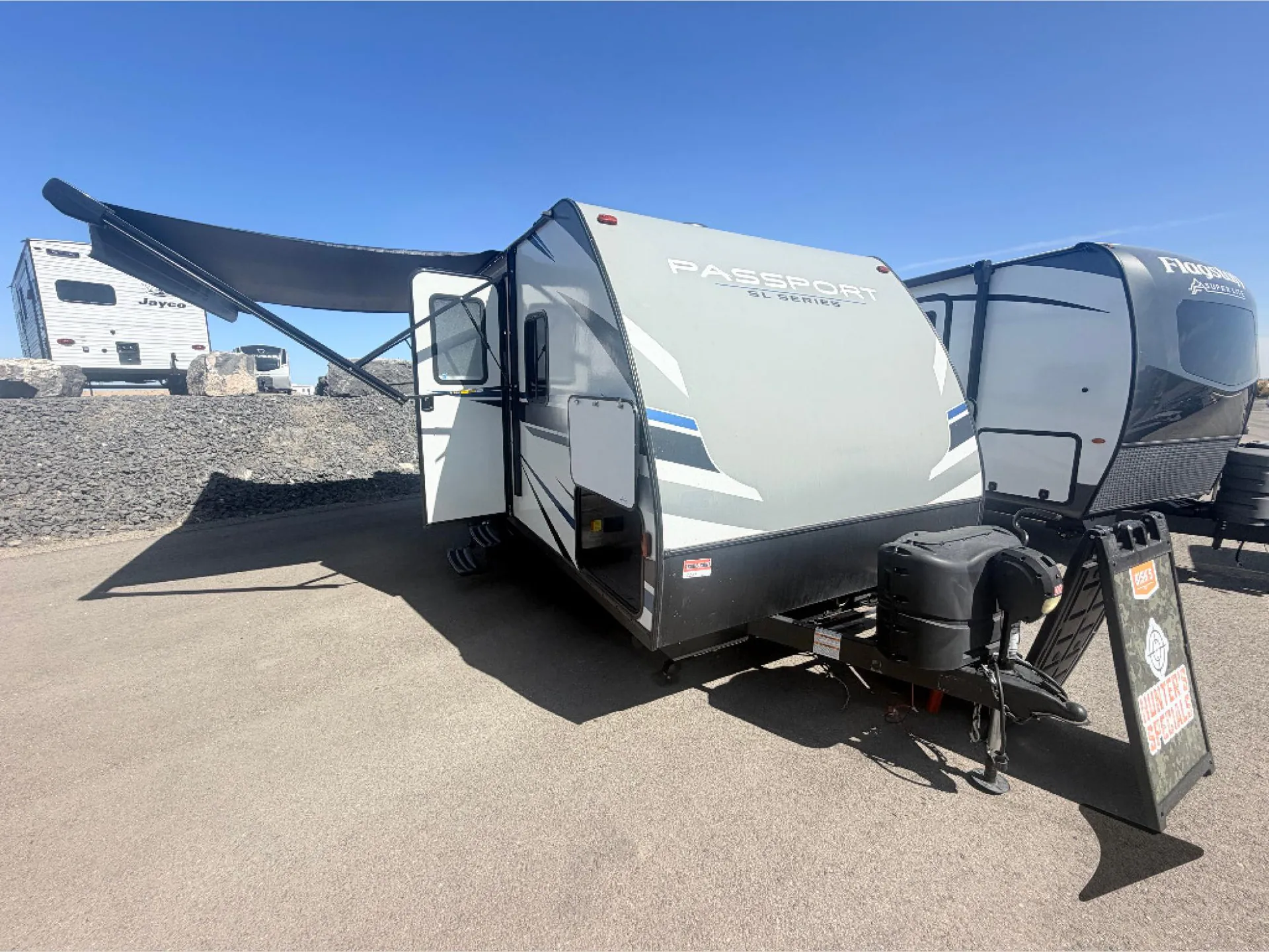 2020 Keystone Passport SL Series 216RD - Photo 2