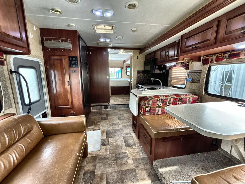 2013 Forest River Sunseeker 3050S, Photos photo 33