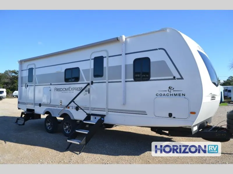 2026 Coachmen RV Freedom Express Ultra Lite 271BHE - Photo 2
