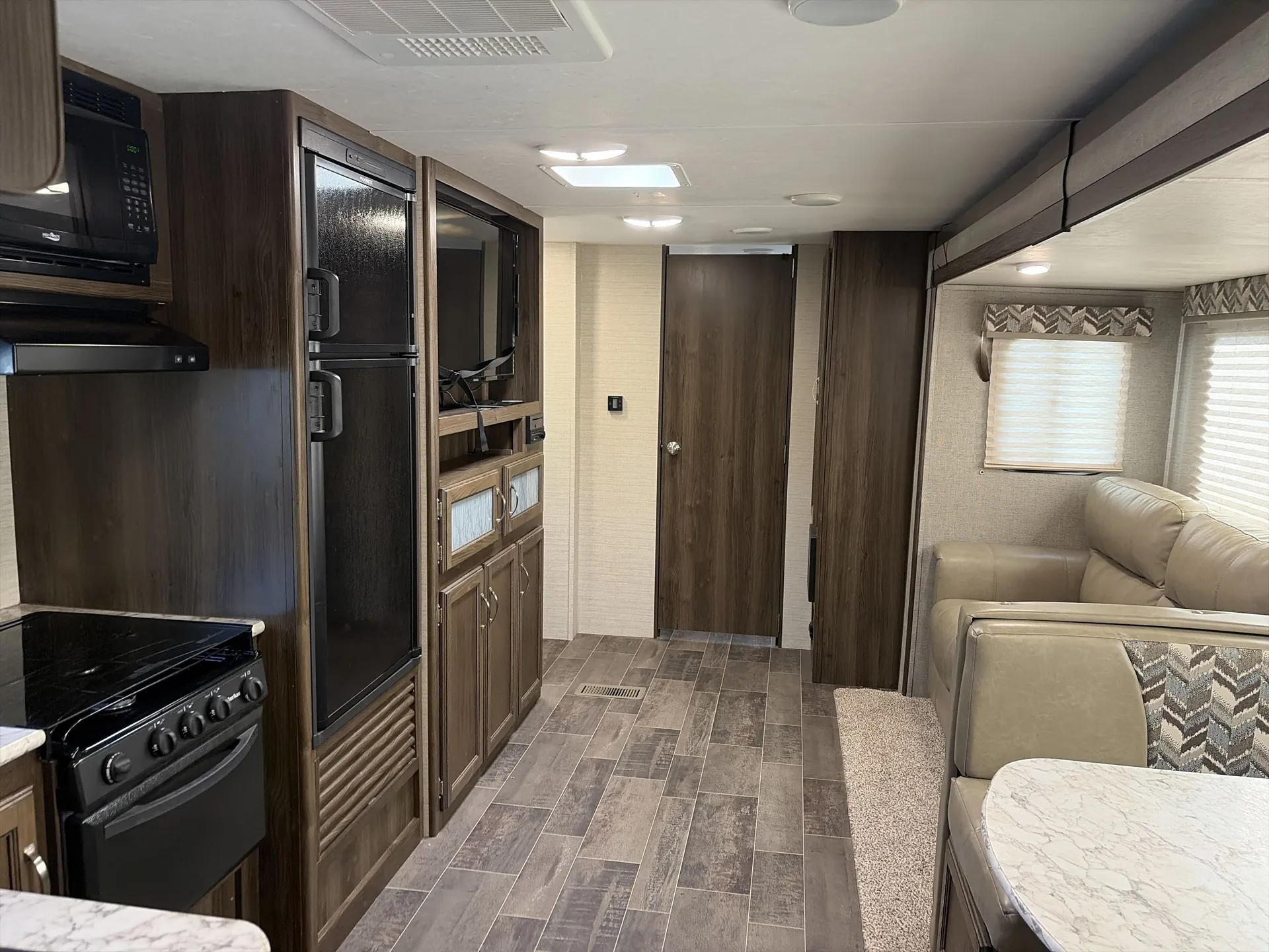 2018 Keystone Bullet 261RBS — living area main