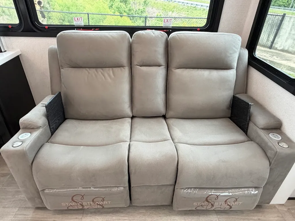 2026 Jayco Pinnacle 36FBTS, Photos photo 19