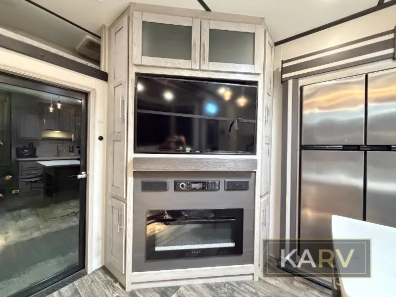 2022 Keystone Fuzion 419 - Photo 3