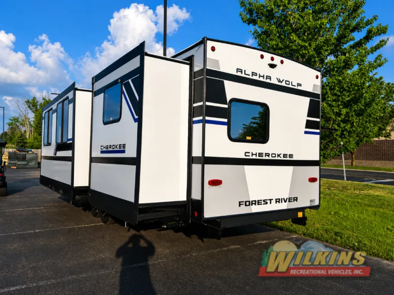 2027 Forest River RV Cherokee Alpha Wolf 32BHX - Photo 4