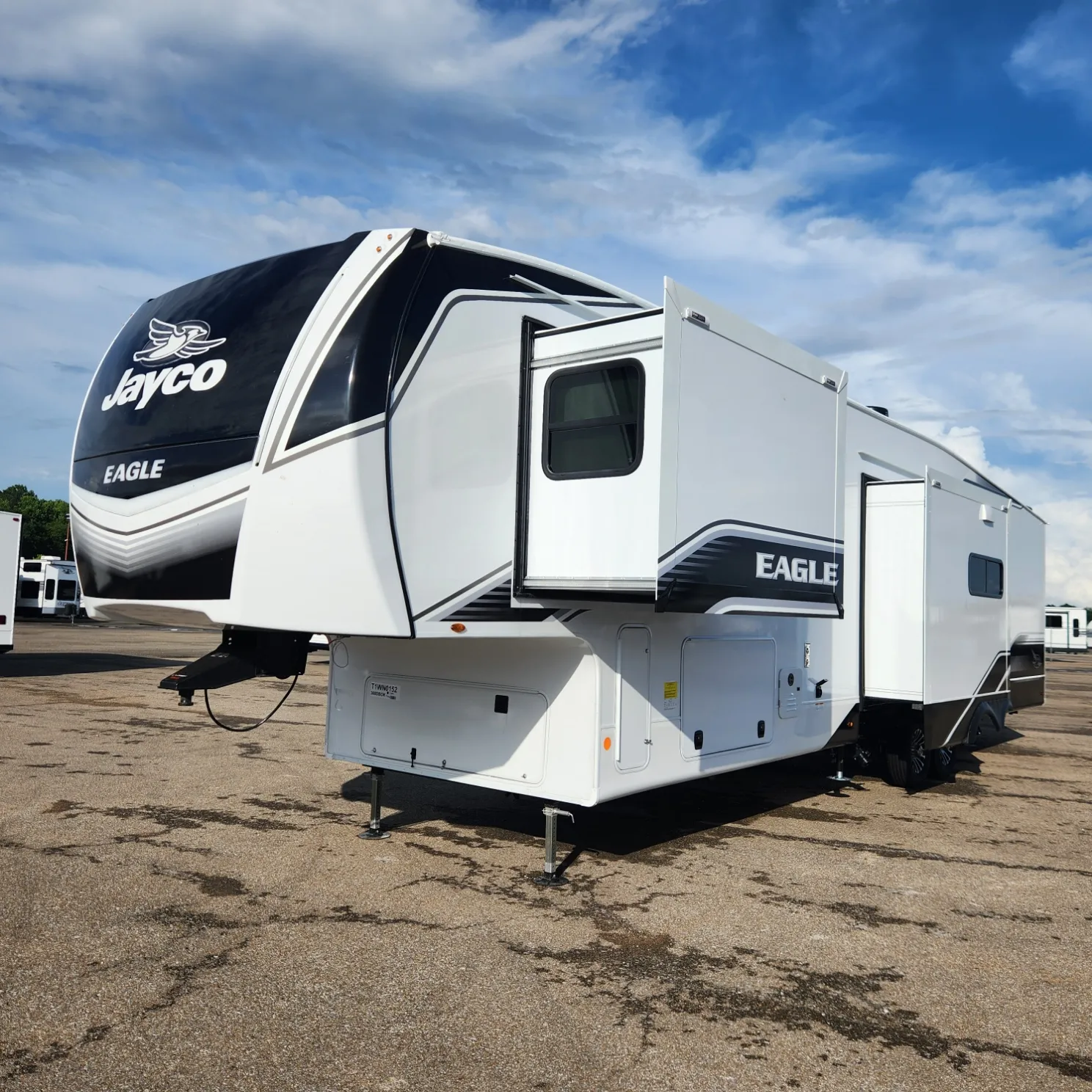 2026 Jayco Eagle 360DBOK - Photo 3