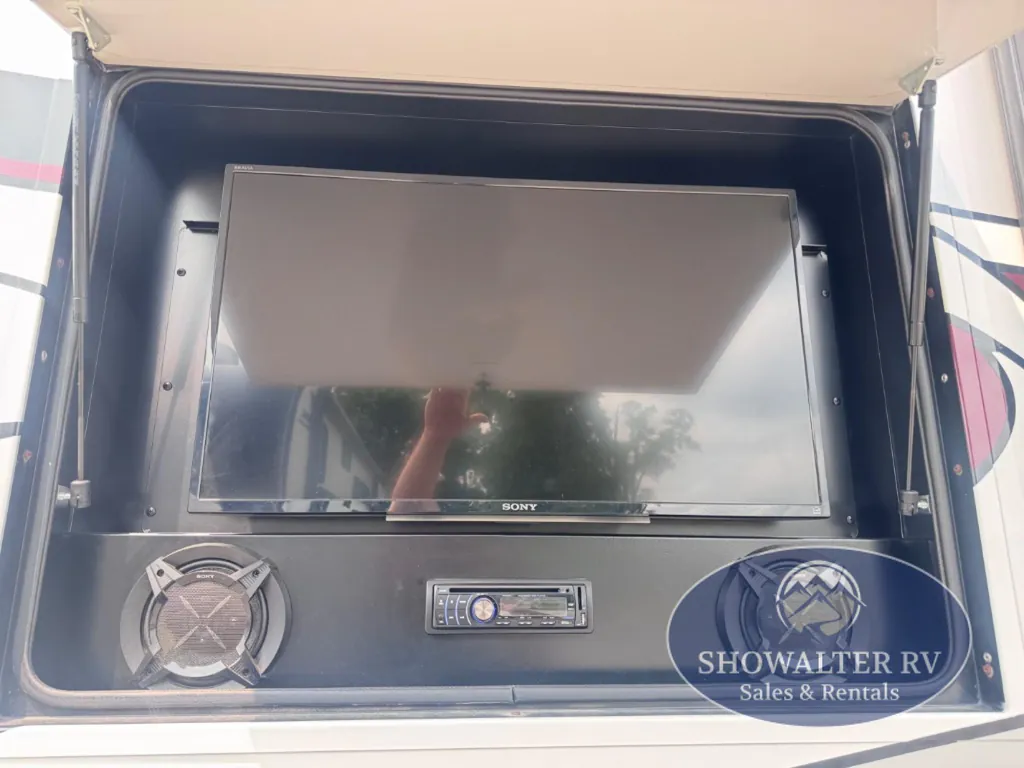 2016 Fleetwood Pace Arrow LXE 38K, Photos photo 7