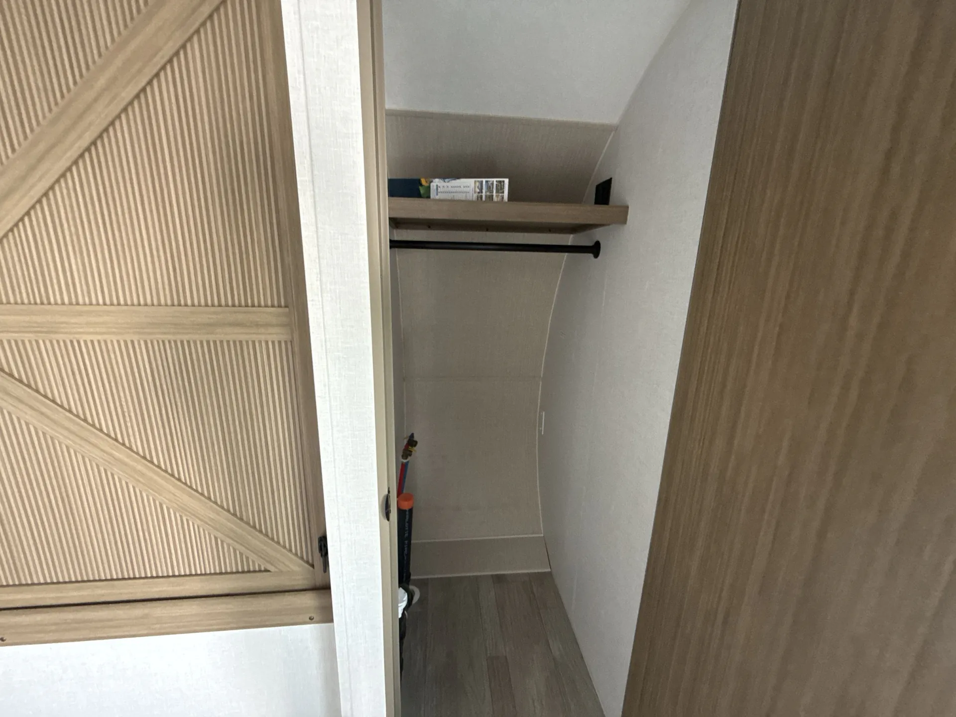2025 Forest River Wildwood 33TS — living area main