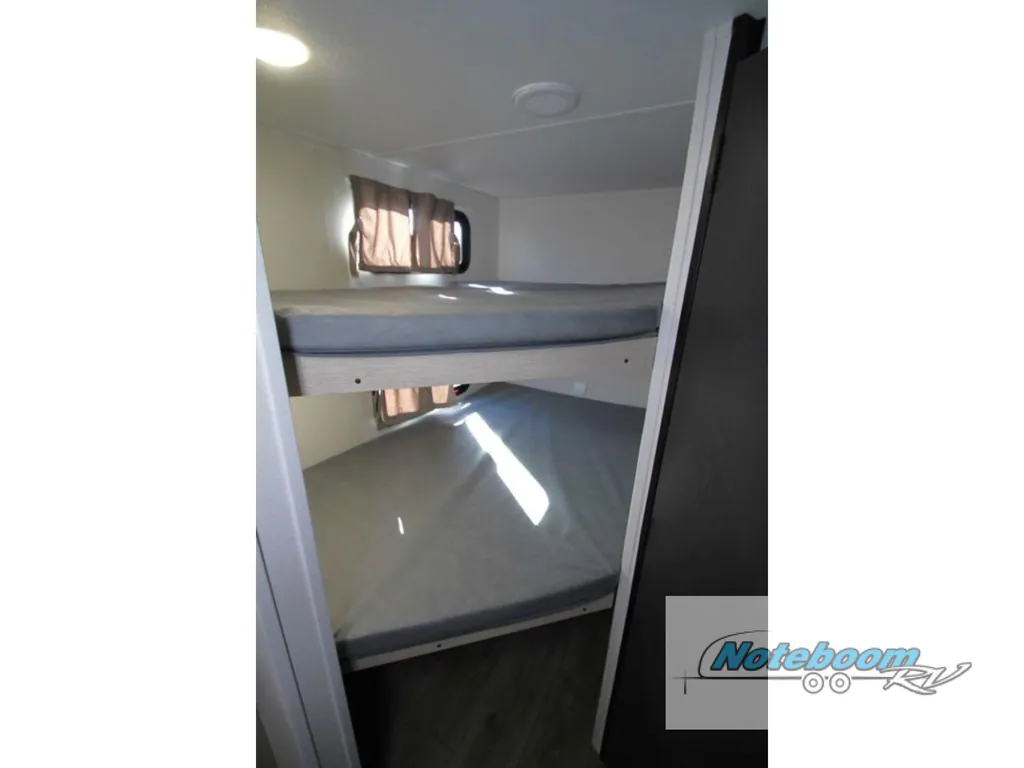 2025 Shasta RVs i-5 Edition 525BHS, Photos photo 14