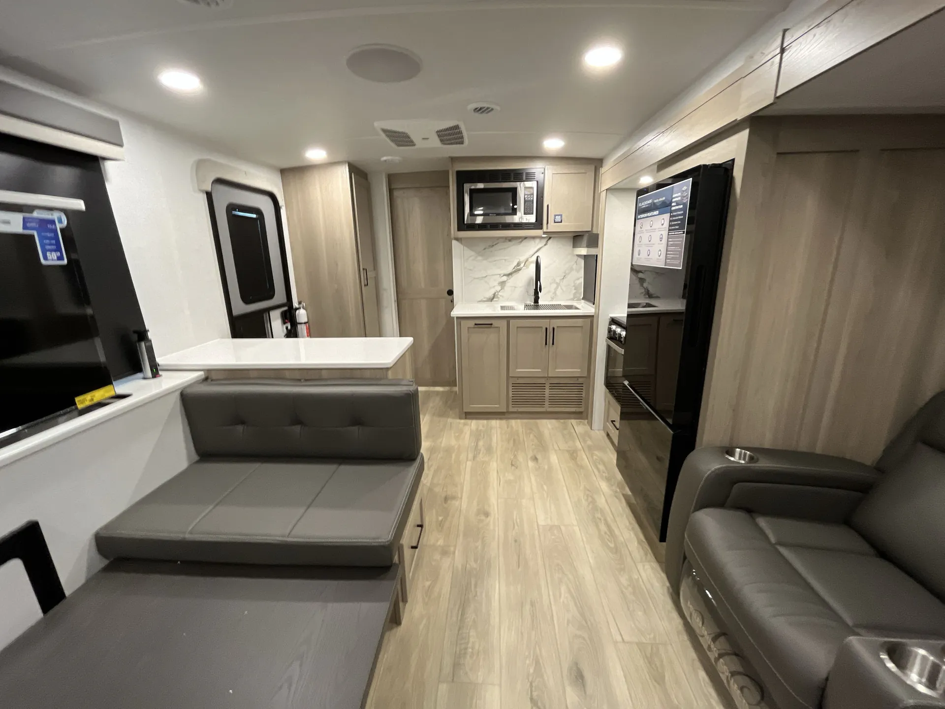 2026 Forest River Flagstaff Super Lite 29DBH — living area main