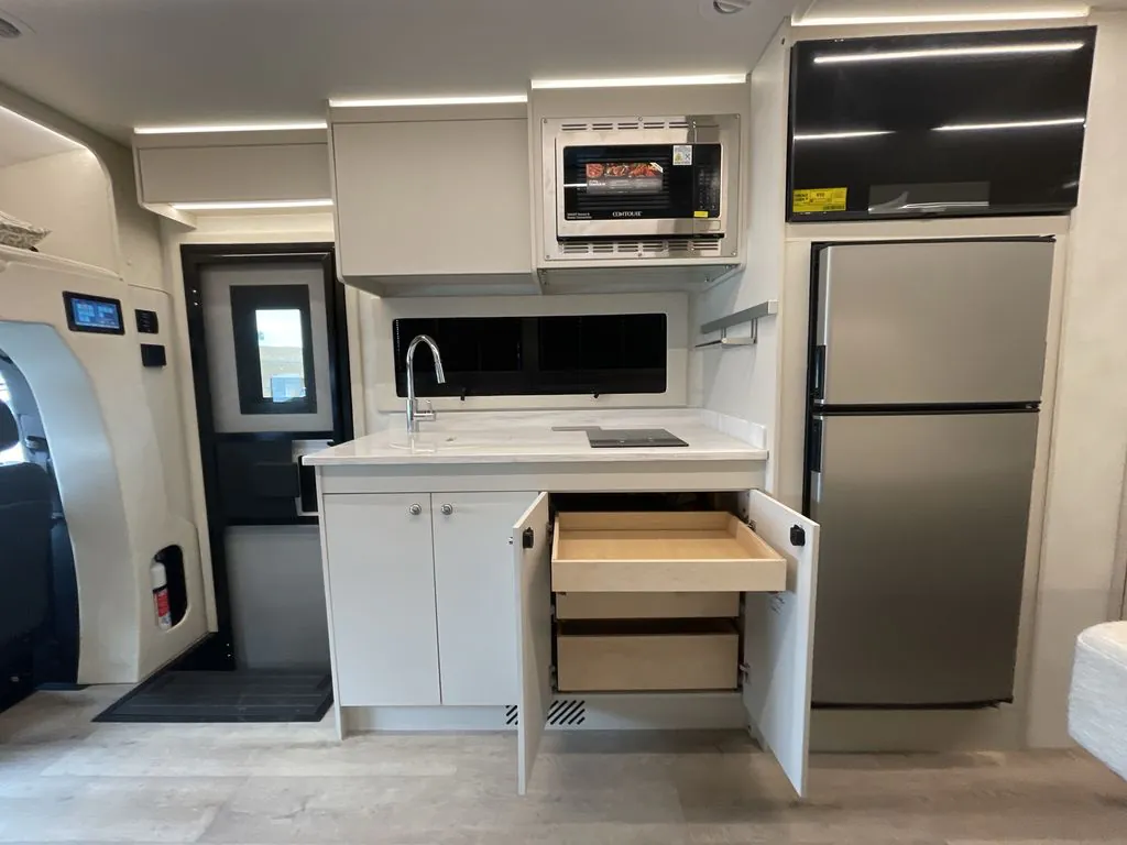 2027 Tiffin Wayfarer 25 PW, Photos photo 22