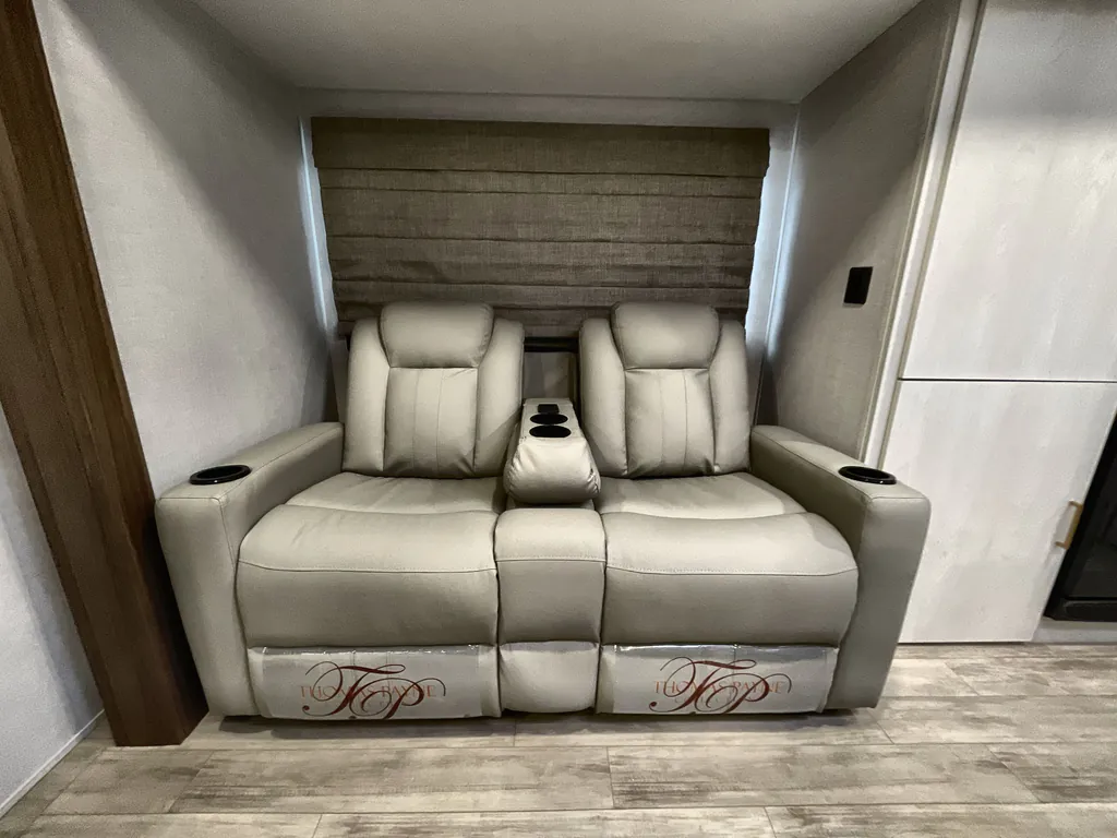 2026 Forest River Vibe Extreme Lite 2500FIK, Photos photo 4