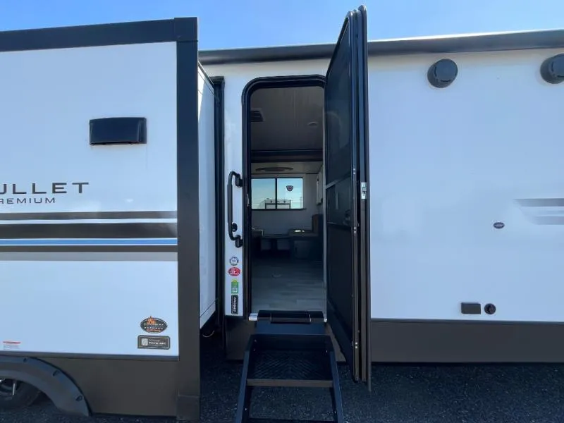 2026 Keystone Bullet Premium 330BKQ - Photo 4