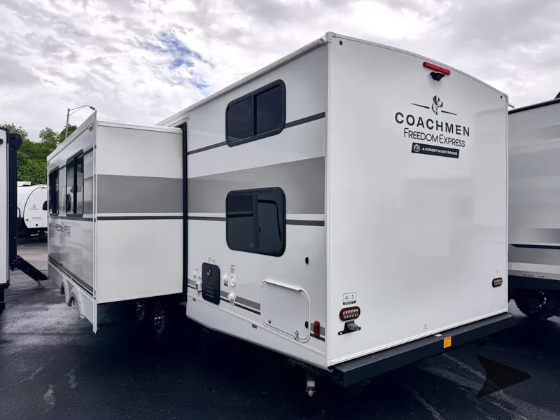 2026 Coachmen Freedom Express Select 29SE - Photo 4