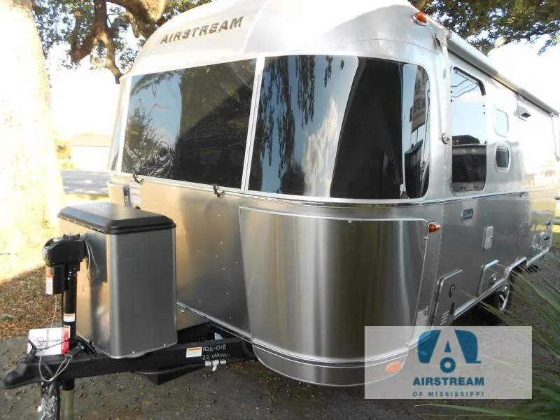 2026 Airstream Caravel 22FB - Photo 3