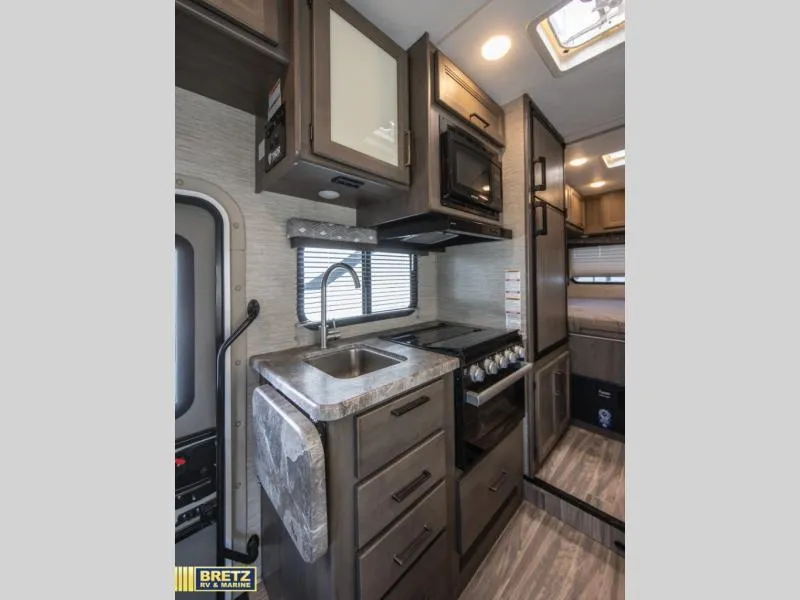 2024 Thor Motor Coach Four Winds 22E - Photo 3