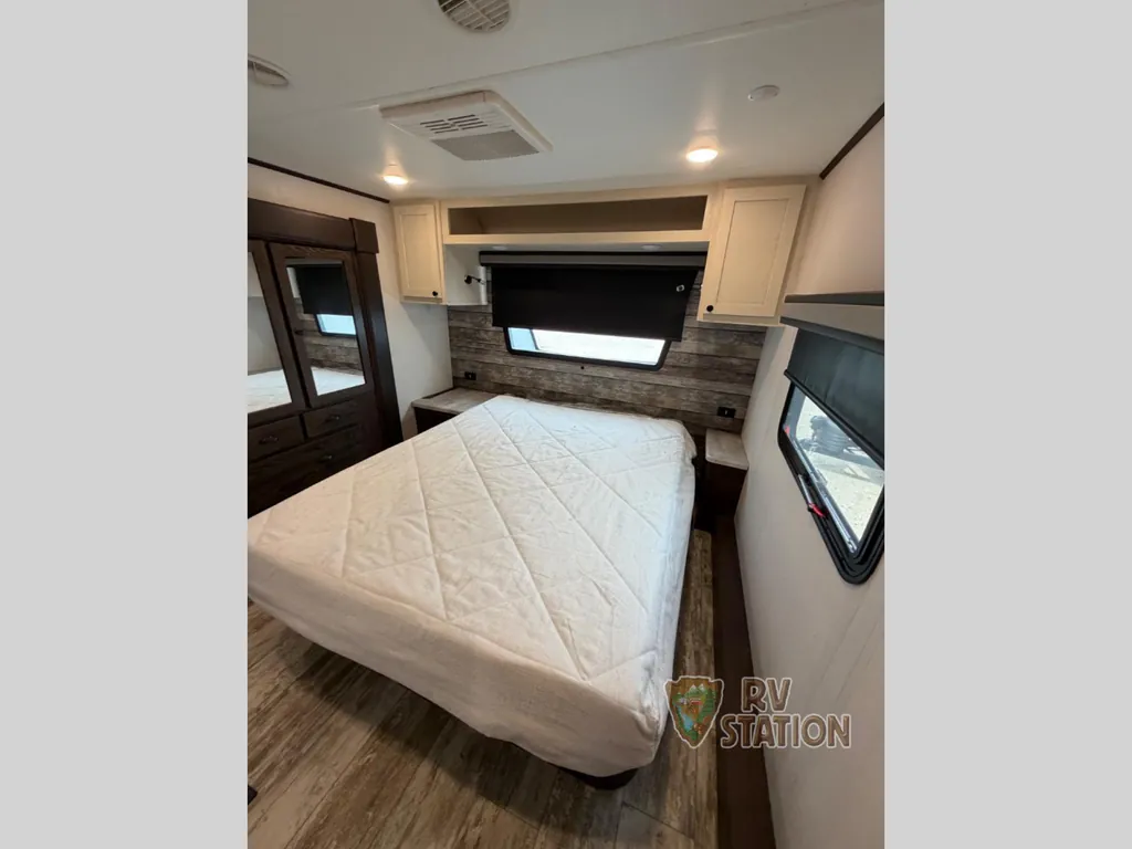 2022 Forest River XLR Nitro 35DK5, Photos photo 24