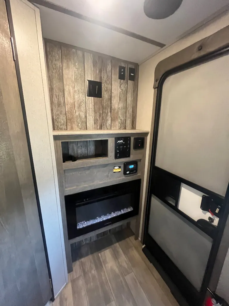 2022 Forest River XLR Micro Boost 25LRLE, Photos photo 25