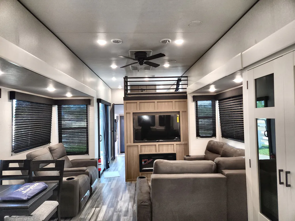 2026 Jayco Jay Flight Bungalow 404LOFT DS, Photos photo 18