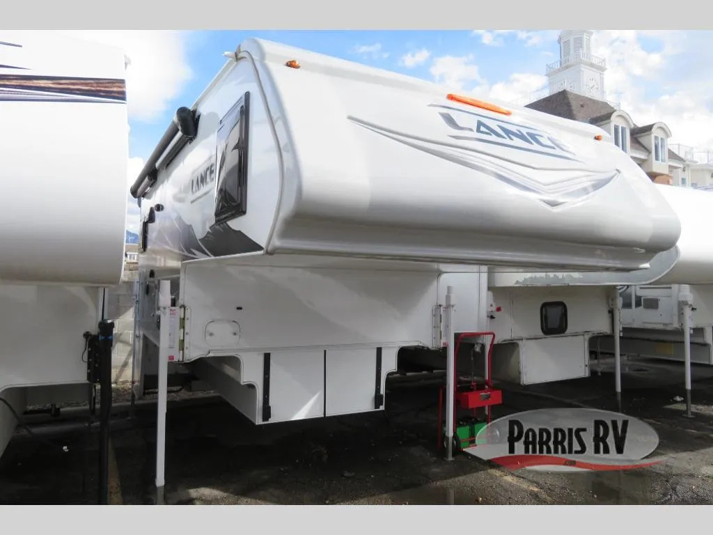 2025 Lance Lance Truck Campers 975 - Main photo