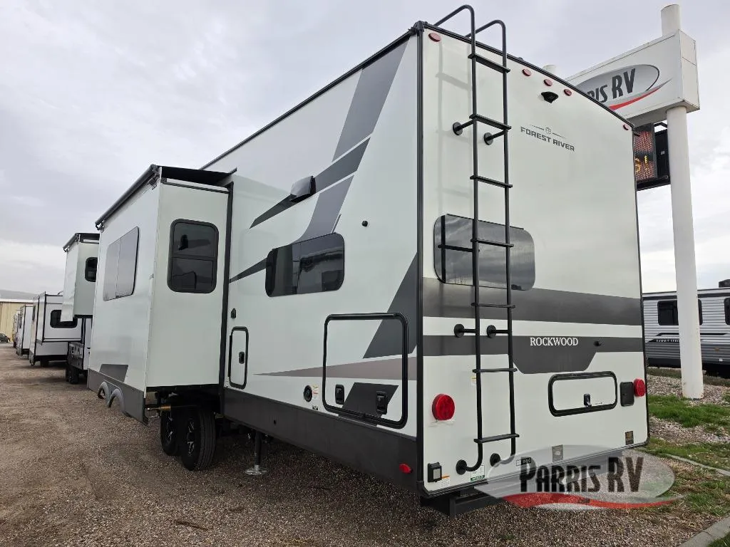 2026 Forest River Rockwood Signature 404SRK - Photo 4