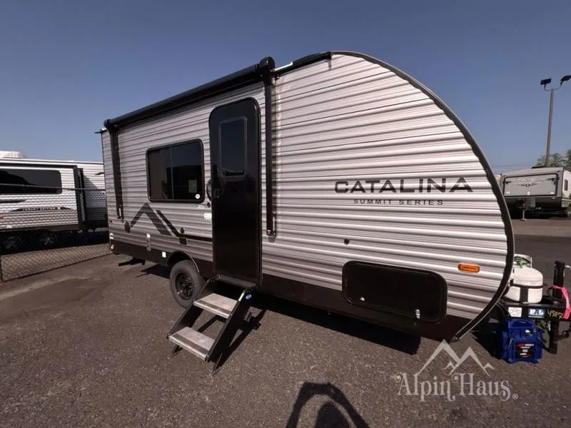 2027 Coachmen Catalina Summit Series 7 154RBX - Photo 3