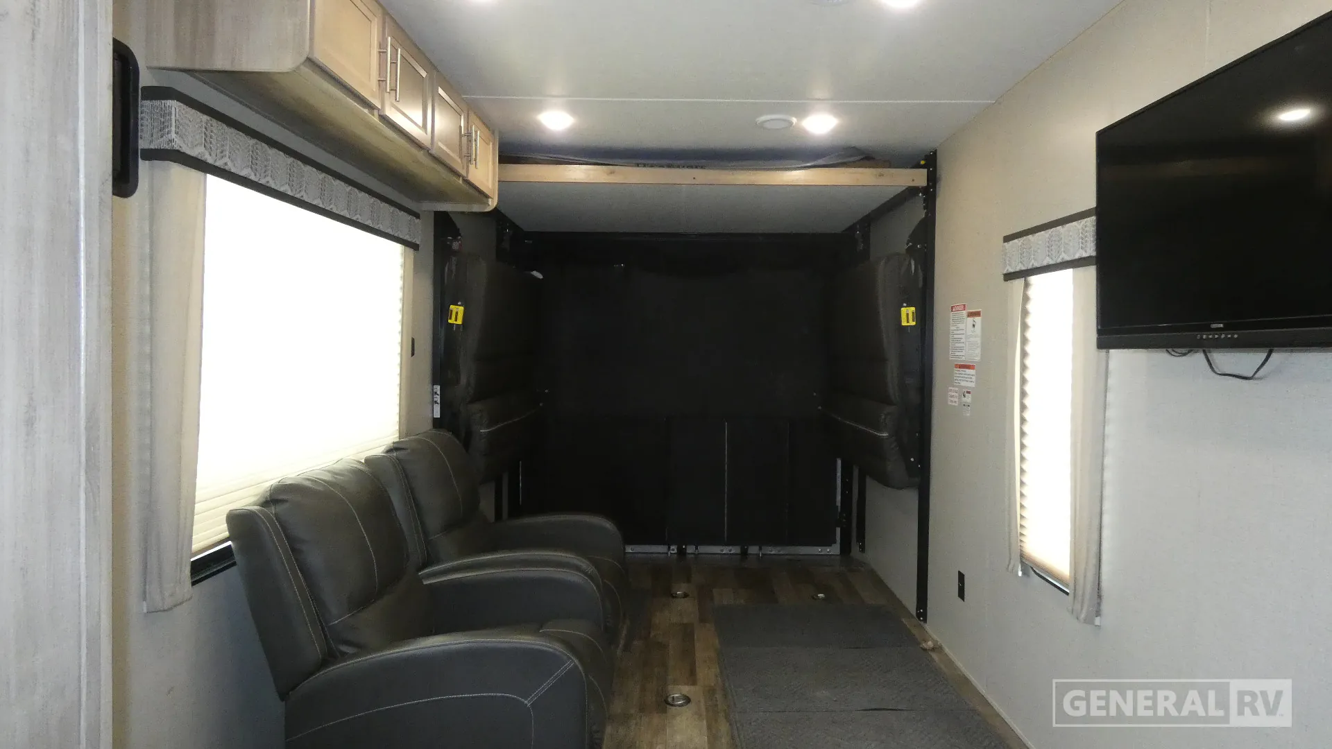 2021 Coachmen Catalina Trail Blazer 30THS - Photo 3