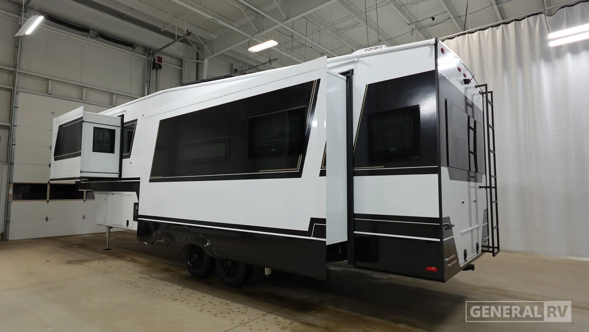 2026 Brinkley Model Z 3100 - Photo 4
