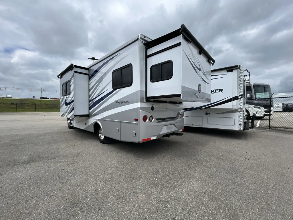 2018 Tiffin Wayfarer 24 QW, Photos photo 7