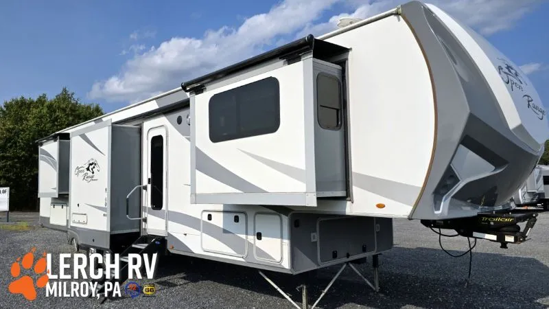 2018 Highland Ridge Open Range Roamer RF376FBH - Main photo