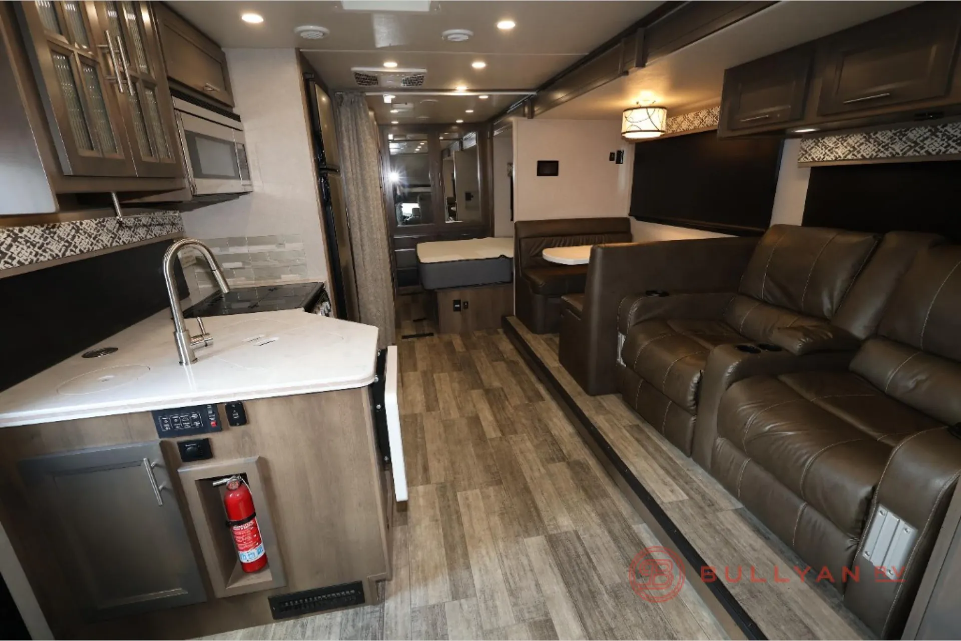 2021 Dynamax Corp Isata 5 Series 30FW - Photo 3