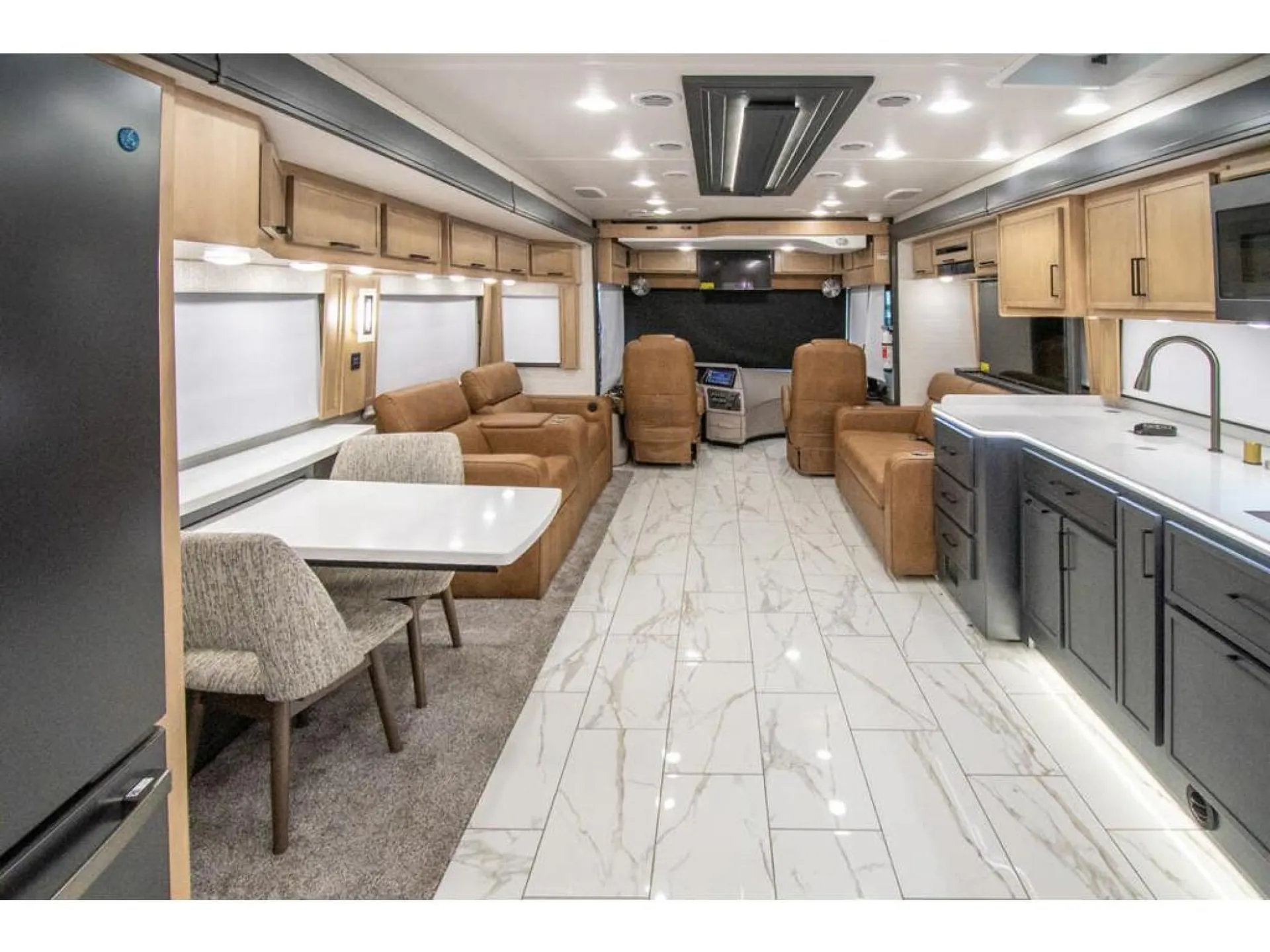 2026 Forest River Berkshire XLT 45G - Photo 2