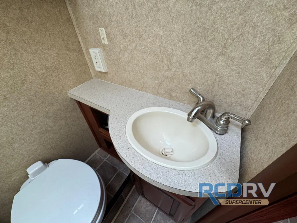 2013 Forest River Sunseeker 2650S, Photos photo 21