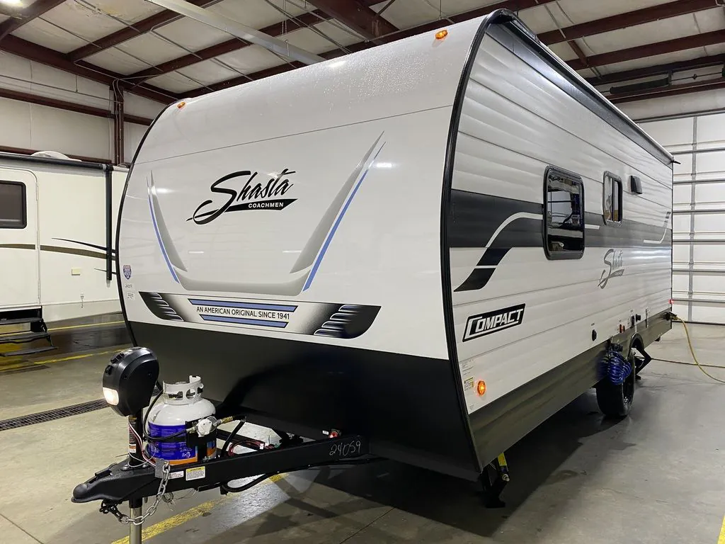 2026 Shasta Compact 18FQ - Photo 3